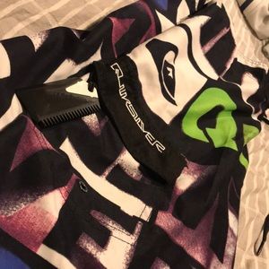 Men’s size 32 Quicksilver swimsuit